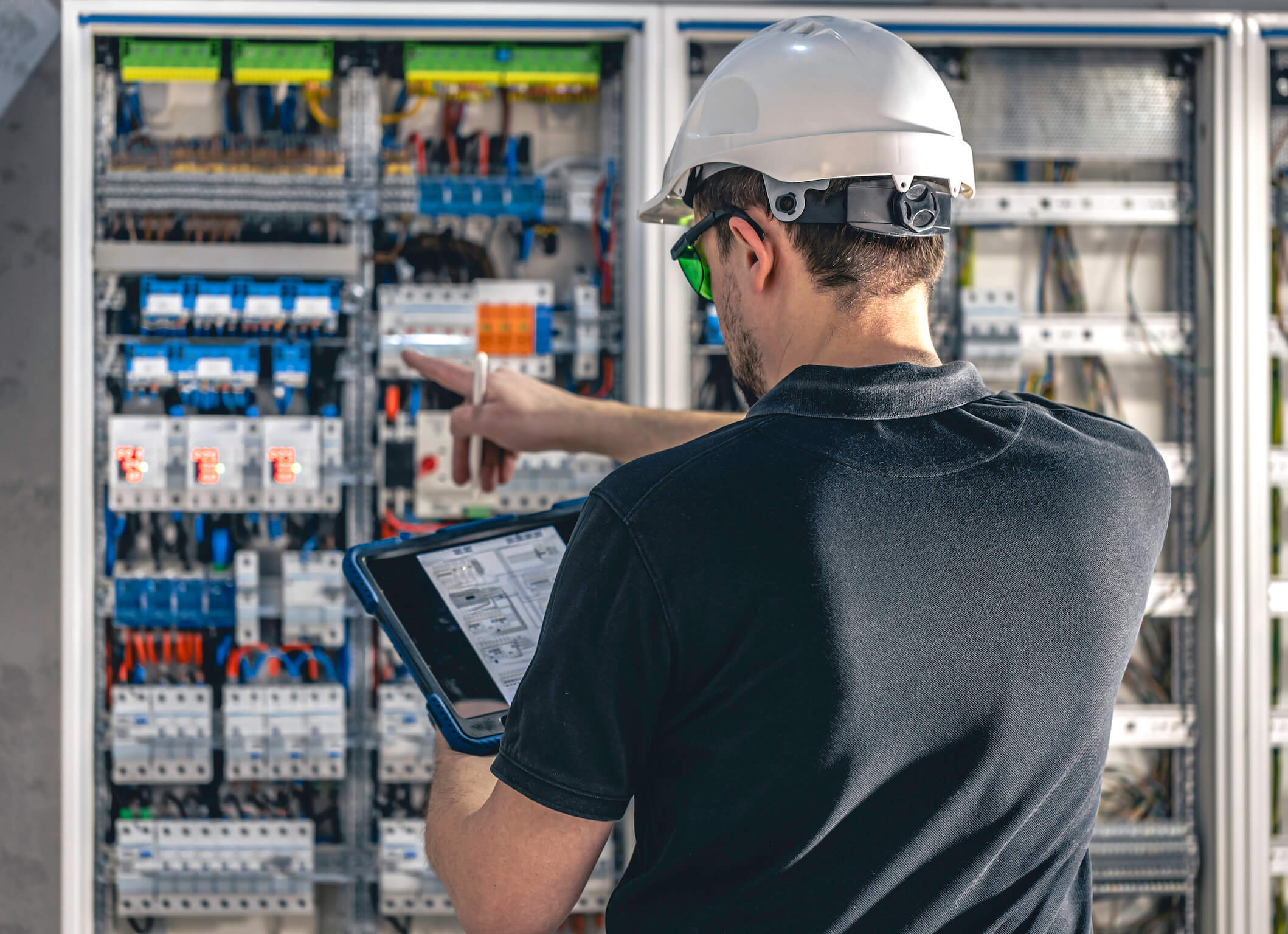 Installing or troubleshooting industrial controls